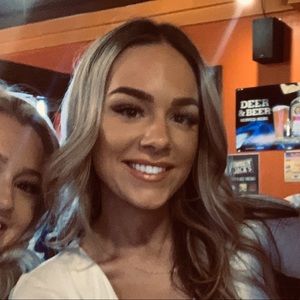 Meet your Posher, Brianna